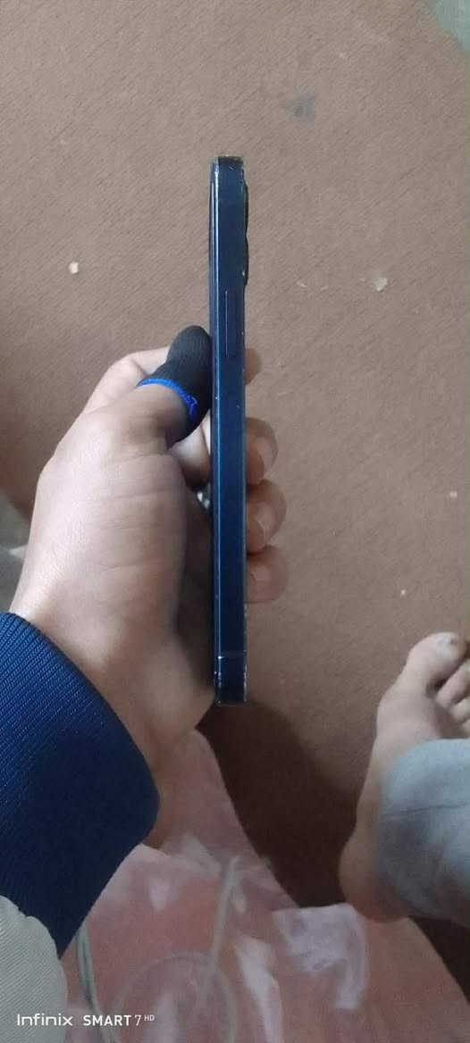 السلام عليكم 

ايفون 12 عادي  

نموذج/M 

دبل سيم 

ذاكرة 128 

بطاريه 76 بلادي شرط 

مايعبر هوه حصرر بي هاذ الفطر بالظهر وشاصي مشخط أنطيك شرط كارتونه وغراضه كامل ويا 

مراوس شعندك نزل وبيع 260 وبي مجال قليل


**إذا كنت صاحب هذا الإعلان وتريد حذفه لأي سبب، رجاءا أرسل رسالة إلى الدعم الفني**