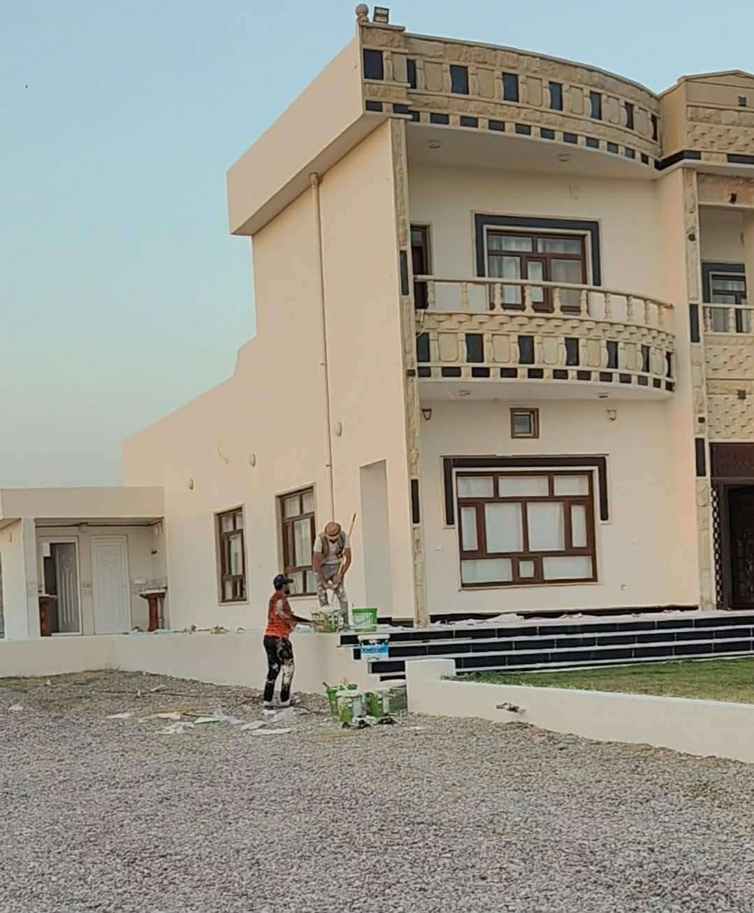 سلام عليكم صباغ مضبوط شغلي هندسي يعني المهندس يرضه بي مو بس انت واشتغل كركوك فقط للحجز واتساب *********** او ‏‪***********‬‏
