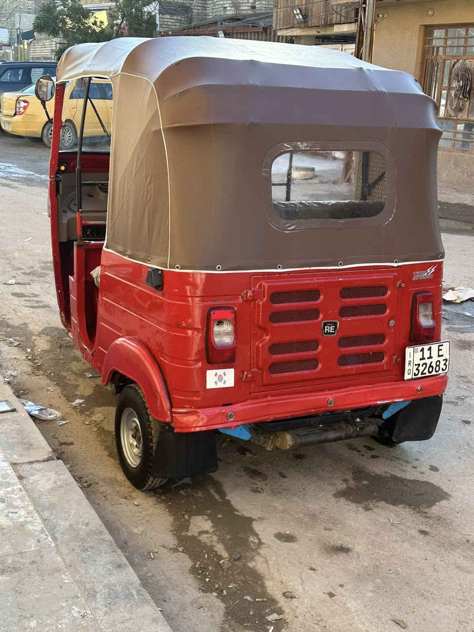 سلام عليكم لبيع تكتك 2018 شهر ل12 بسمي تحويل ثاني يوم رقم نكليزي مكينه وكسل ما تسمعلهن صوت سعر5400 وبيه مجال مكان بلديات شارع لمصرف ***********
