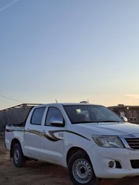 هايلوكس • تويوتا • ٢٠١٢