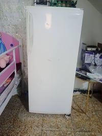 ثلاجة وسط • تجميد قوي