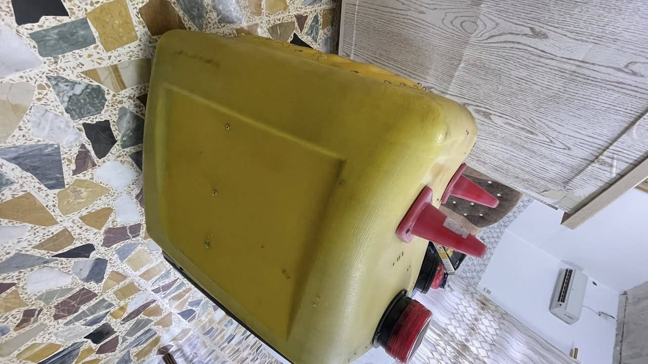 صندوك دلڤرية للبيع طابقين اكبر حجم سعر 30 مع البرام وكامل شغال مكاني موصل كوكجلي ***********

