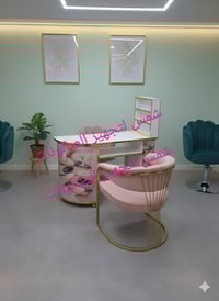 "إذا تحبين صالونج يبين بروفيشنال ومرتب 👌 ميز الأكرلك هو الحل 🌿 مو بس ع...