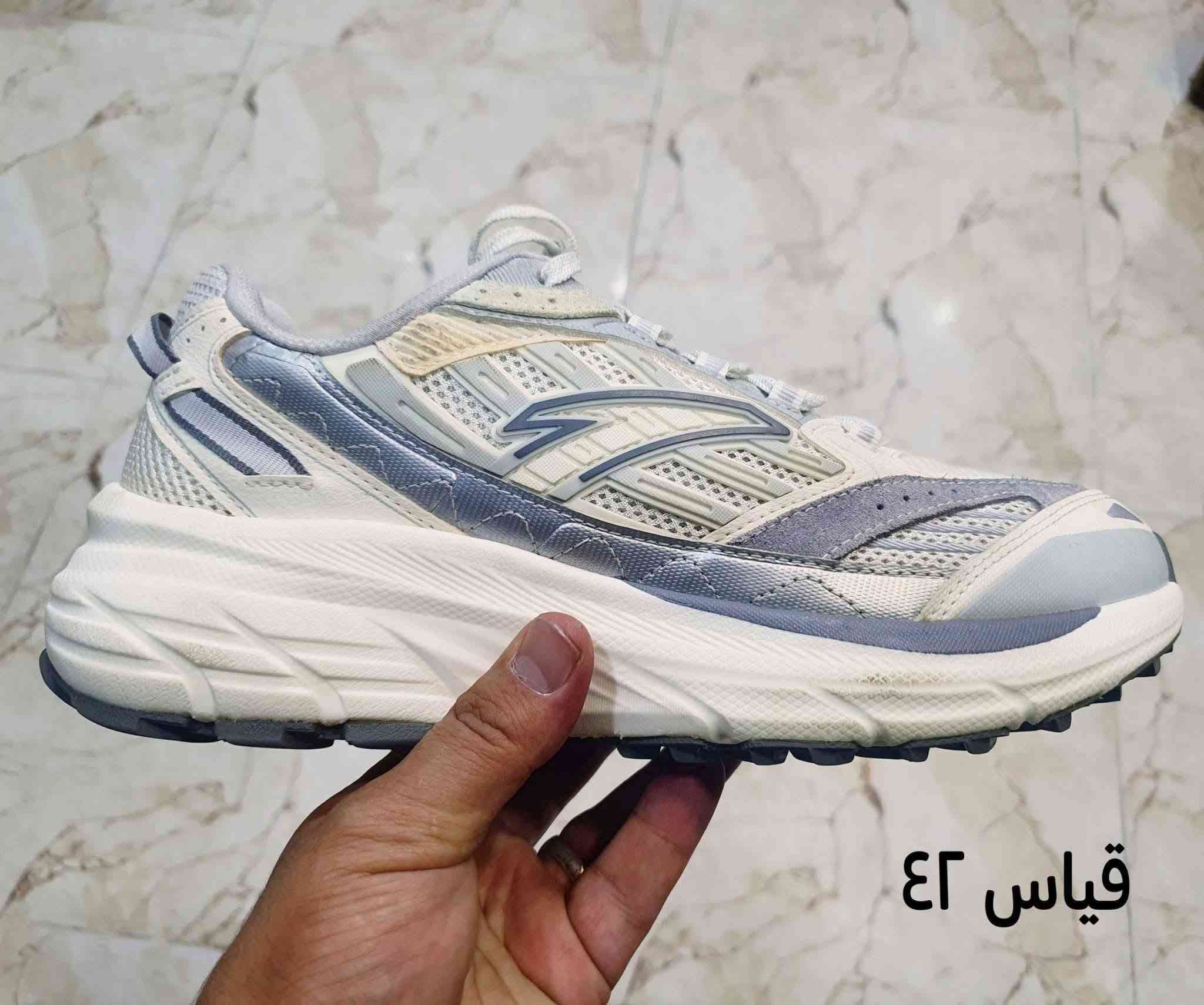 ماركات بآلة أصلي 
سعر الحذاء ب٢٠ الف فقط
أنتا واكستيب ولاننك وبِكْ وإيرك
يوجد توصيل


**إذا كنت صاحب هذا الإعلان وتريد حذفه لأي سبب، رجاءا أرسل رسالة إلى الدعم الفني**