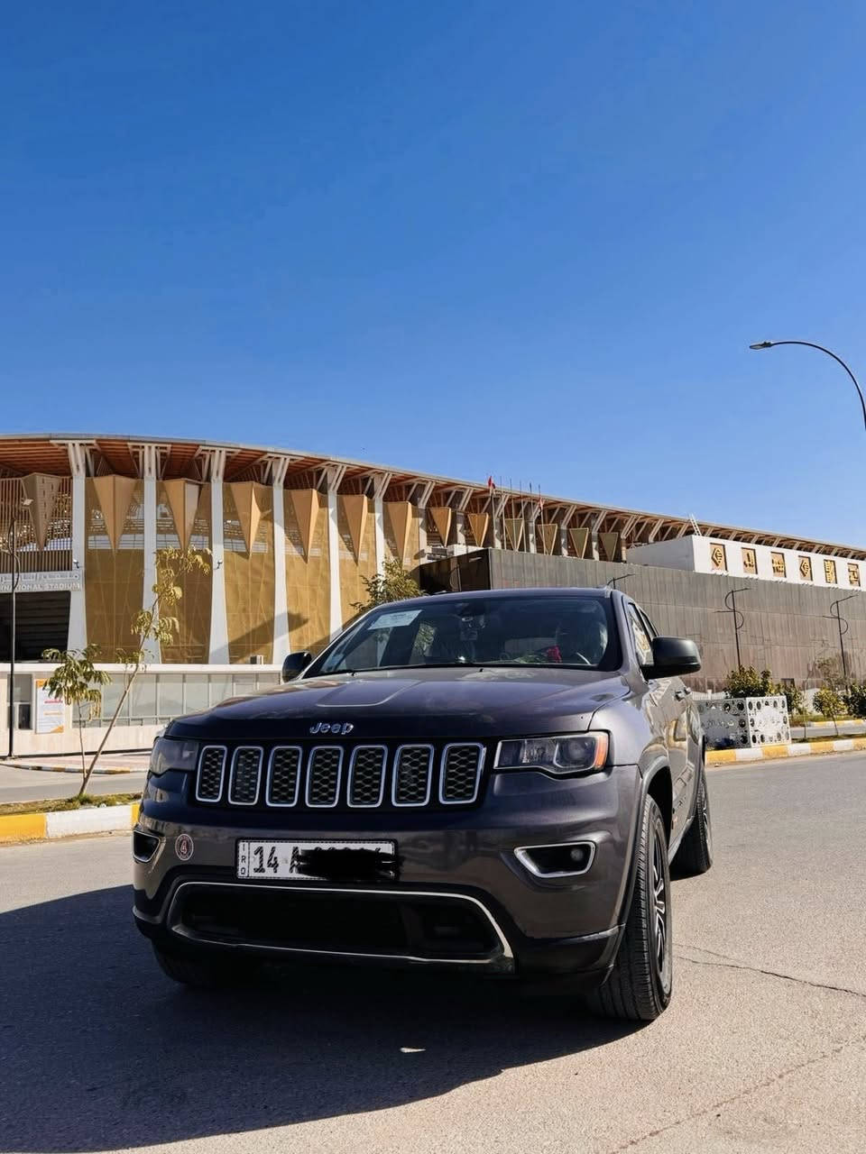 جيب كراند شيروكي فئه بلاك 1941
السيارة باسمي تحويل ثاني يوم 

مكاني ذي قار

فول مواصفات 

الموديل :2017

المحرك : V6.  3.6L . 

العداد : 140 m

رقم بصرة بأسمي

 

المواصفات :

* دفع رباعي 4x4 . 

* قيادة ذاتية عند المنعطفات. 

* رادار مانع تصادم خلفي.  

* نظام تحذير عند تجاوز السرعة المحددة. . 

* مرايا تعتيم ذاتي. 

* نظام الصوت عملاق

* سقف فتحه

* شاشه كبيرة

* المصابيح الأمامية زنون .

* كشافات الضباب زنون . 

* دخول ذكي. 

* تشغيل عن بعد .

* الصندوق الخلفيي كهربائي .

* مقعد السائق كهربائية .

* المقاعد الأمامية تدفئة .

* حساسات خلفية . 

*تبريد خلفي امامي ثلج

* تدفئة ستيرن . 

* مانع تصادم خلفي .

* بلوتوث تلفون . 

* محدد سرعة . 

* نظام التشغيل والاطفاء الاوتوماتيكي .

* نظام بريك اوتماتيكي .

*مكينه وكير بلاد 

حادثها جاملغ امامي جهة السايق ومصبوغ بدون دواخل وبدون ايرباك وتبديل بنيد اثر شخوط مكينه جديدة قبل شهر بدلتها السعر 200 وبيها مجال جدا بسيط


**إذا كنت صاحب هذا الإعلان وتريد حذفه لأي سبب، رجاءا أرسل رسالة إلى الدعم الفني**