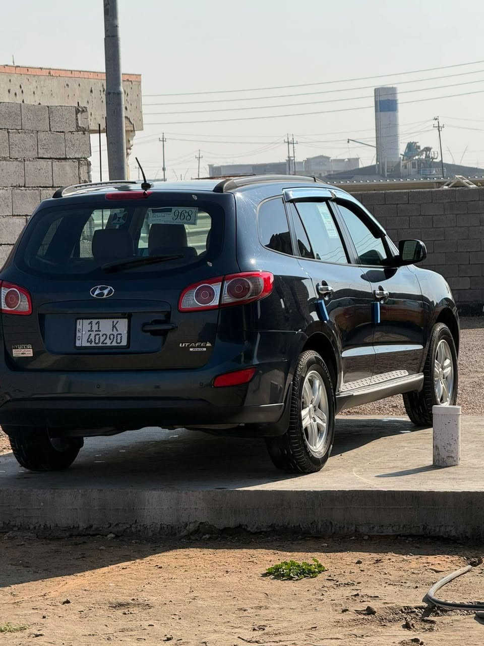 تحيه طيبه السلام عليكم
سنتافي 2011 وارد امريكي.

كلين ضرر دعاميه فقط سونار مع صور 

ماشيه 153 ألف 

6 سلندر 

شاشه كامره 

تحكم ستيرن 

سويج صاج

تبريد قطعتين 

5 راكب  
فور ويل 

ويل كب 

صدر كله جديد 

تخم تاير 

جاهزة 

رقم بغداد دولي باسمي تحويل مباشرة سنويه هزه جديد 

145 ورقه وبيها مجال بسيط 

أي استفسار 

***********

مكان بغداد
