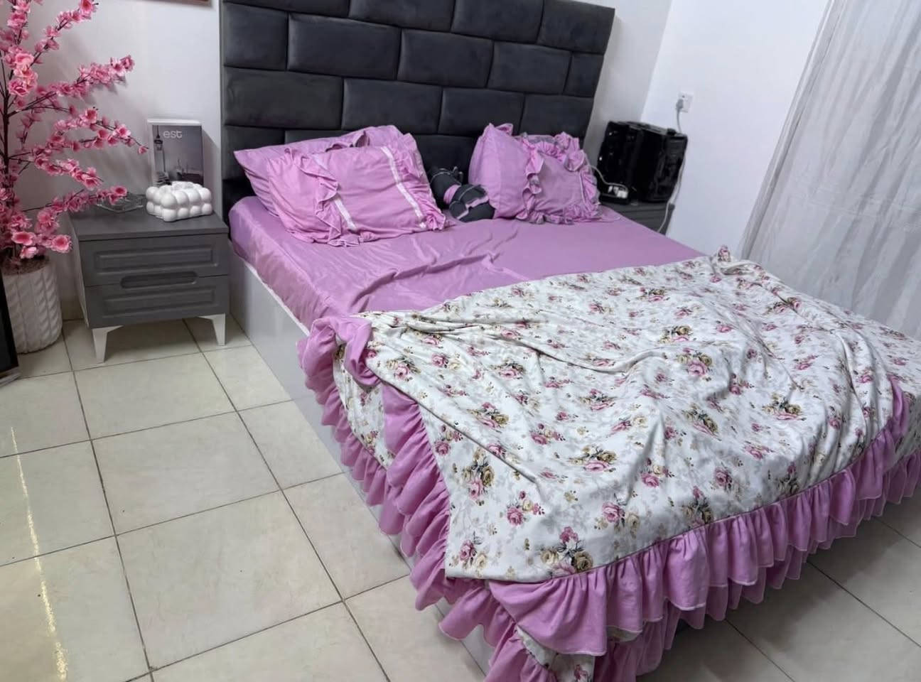غرفة نوم تحفة للبيع مستعجل كلها خشب MDF اربيل


**إذا كنت صاحب هذا الإعلان وتريد حذفه لأي سبب، رجاءا أرسل رسالة إلى الدعم الفني**