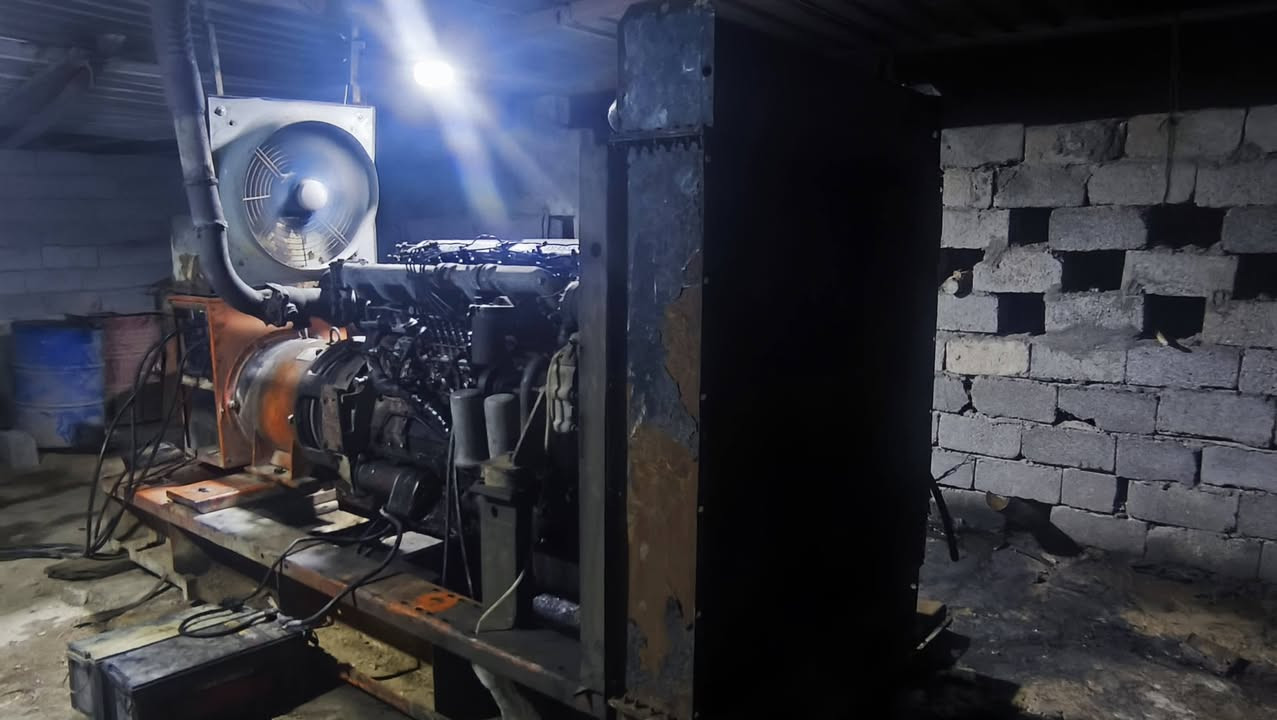 مولده للبيع افيكو 173 سوبر خلفي  250 kv 
للاتصال . ***********
