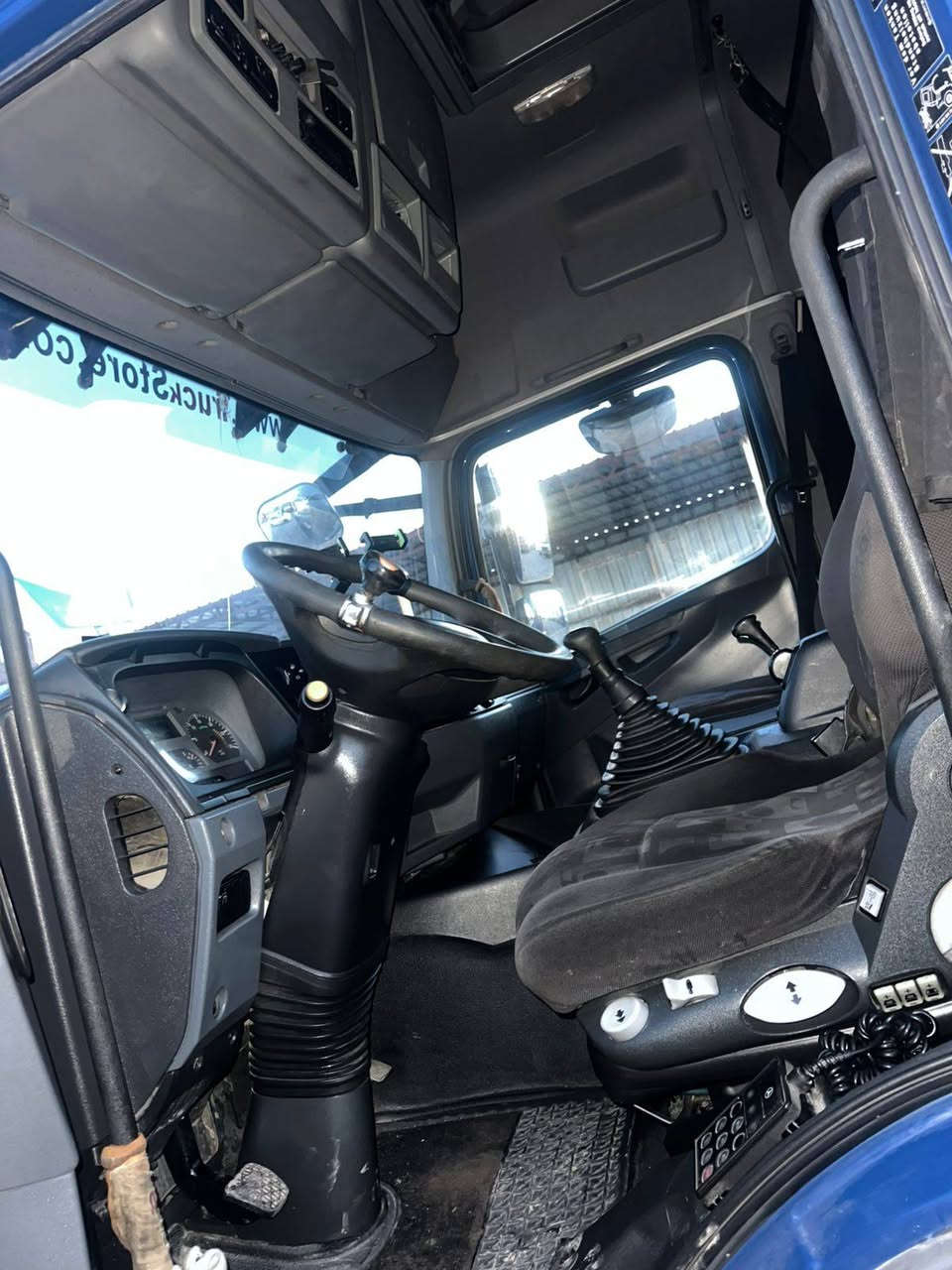 اتيكو للبيع
موديل ٢٠١٠ مكفوله كفاله عامه
موجود بربيل معرض الوفاء
***********
السعر ٢٨٥
