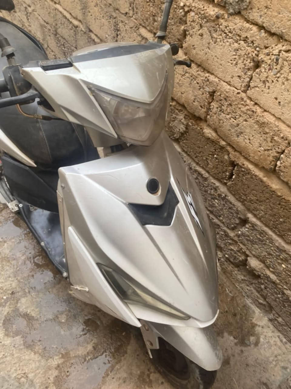 السلام عليكم ماطور للبيع السعر 125وبي مجال موديل21 الشراي يدخل خاص


**إذا كنت صاحب هذا الإعلان وتريد حذفه لأي سبب، رجاءا أرسل رسالة إلى الدعم الفني**