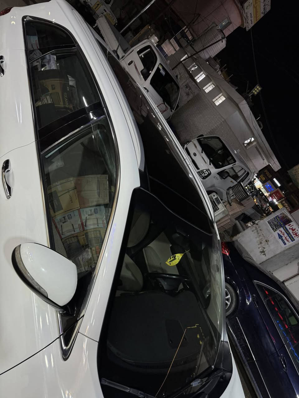 السلام عليكم 
سورنتو موديل 20 خليجي 
كفالة عامة 
ماشية 48 الف حقيقي 
بانوراما 
محرك 6 سلندر 
راكب 7 
جنطة كهرباء 
رقم اربيل شرط التحويل 

مكاني بغداد 
السعر 270 ورقة و بيه مجال 
***********
