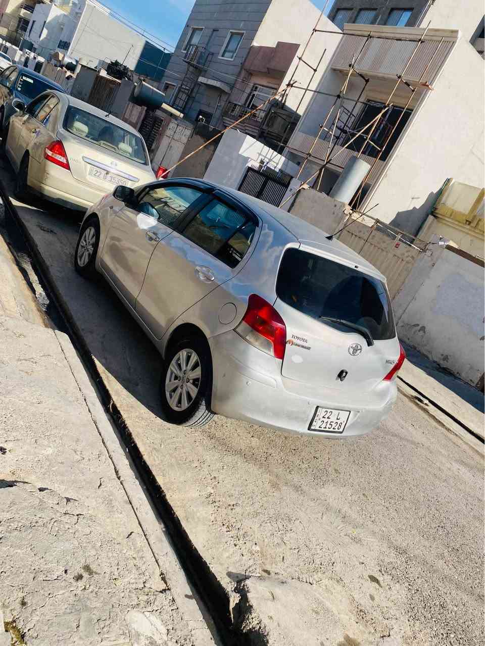 تويتا يارس ٢٠١١ خه ليجى 
بئ بؤياغ هيچى نيه  ده عامى لؤ ده عامى به شه رت 
چوارجام كاره با 
سوكان ڤؤليؤم 
ABS 
گير توماتيك 
ته بريد ساردى گه رمى به شه رت 
ره قه م و سه نه وى نوئ  
٤٥٠ $ دؤلار غرامه ى له سه ره 
دواى معامه له ده يگه رينمه وه 
ويل كه پ بيلادى پشتى عه ساسه 
چوارتايه ى نوئ  ته قه و ره قه به شه رت 
كال بونه وه ى هه يه  دووجيى بچوكى ته عديله 
سؤنه ريشى دامنايه هيچى نيه 
هه موى به شه رته جاهزه 
سعريشى ٨٤ وه ره قه و كه مه ك مه جال 
*********** أربيل, العراق
