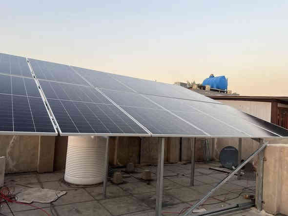 تم بحمد الله نصب منظومة طاقة شمسية جديدة 
في منطقه الجوادين     
سعه المنظومة ٢٠ امبير نهاري ☀️ و ٢٠ امبير ليلي 🌉
بأفضل التقنيات وأعلى درجات الأمان والاعتمادية 🔧⚡ 
 

📦 مكونات المنظومة:
✅ إنفرتر نوع growatt  ٦كيلو واط  المعروف بكفاءته العالية
✅ بطارية Lvtopsun نوع LiFePO4 بسعة 15.36 كيلو واط ساعه عدد ٢
✅ الواح لونجي ٦١٥ واط  عدد ١٢  
✅ تنصيب منظومه ايرث  وكافه الحمايات الخاصه بالمنظومه من حيث بورد ats

🚀 جاهزين لتنفيذ مشاريع مشابهة في جميع مناطق العراق 

📞 للاستفسار أو الحجز اتصل على الأرقام الموجودة بالصفحه
 
🏢 فروعنا:

📍 فرع بغداد – الكرادة / خلف بدالة العلوية

📞 ***********

📍 فرع الأنبار – الفلوجة / بإدارة المهندس إسلام أحمد

📞 ***********

📍 فرع صلاح الدين – العلم / 

📞 772 921 0469

📞 للطلبات أو الاستفسار حسب احتياجك، نحن بخدمتك في أي وقت
✨ نصمم حسب حاجتك… وننفذ وقت ما تريد! 
#قمم #الجبال #solar_iraq #صيانة_الانفرتر #الطاقة_الشمسية #الطاقة
