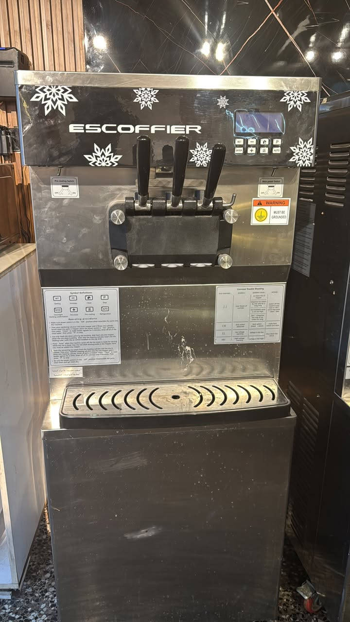 السلام عليكم ماكنة سوفت إيسكوفاير موديل 2025 جدد لوك استعمال قليل جداً نضام البم للاتصال *********** العدد 2
