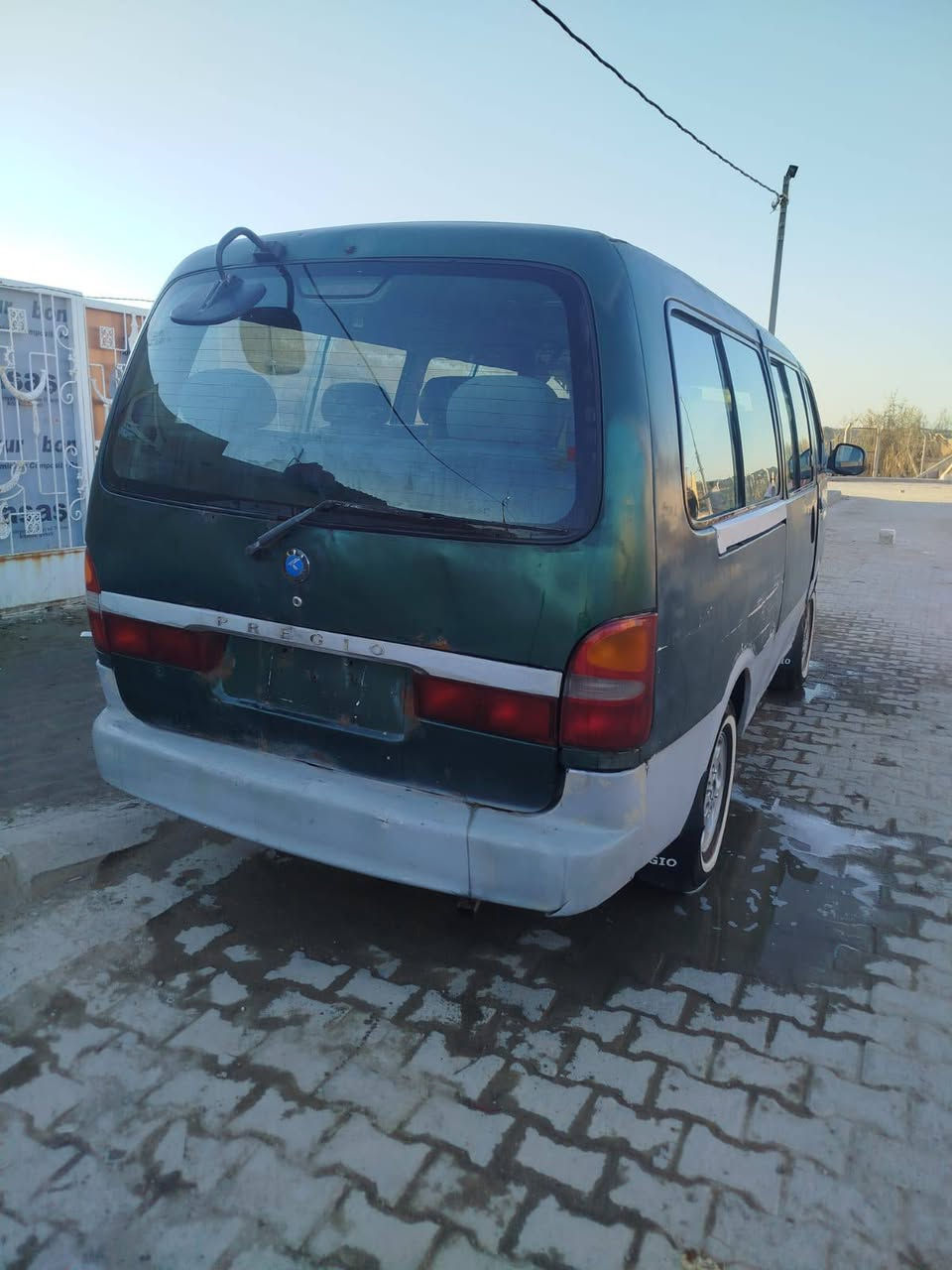 السلام عليكم بريچو للبيع موديل 2001 مصفره هيئه ومرور كير واكسن حاويه مكينه بيه بدايه بخار تخم تاير كهربائيات*********** ضرغام الحسناوي مكان النجف ناحيه العباسيه
