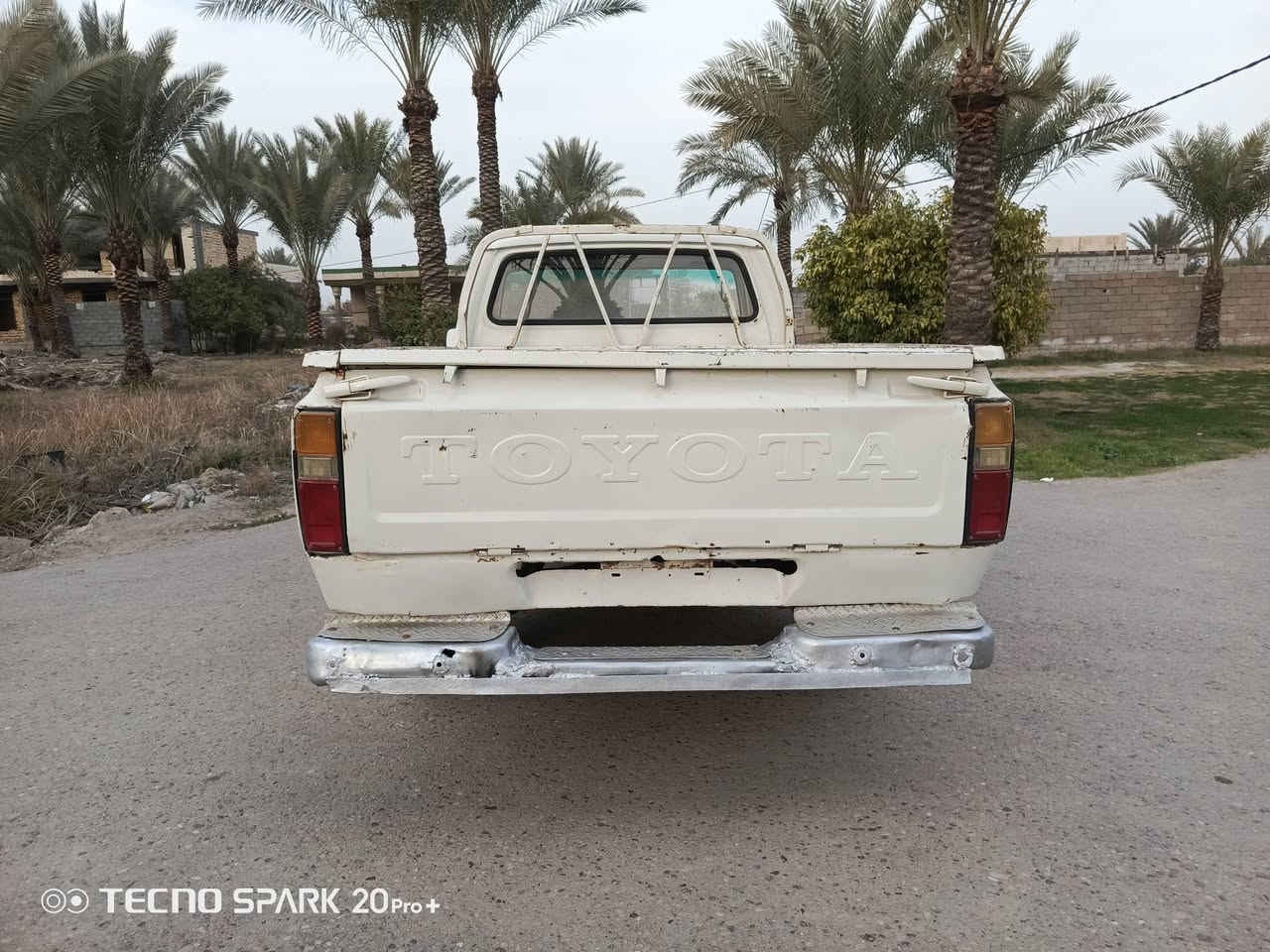 السلام عليكم  للبيع
بيكم تيوته 

موديل  80

رقم بغداد  سنويه عظم عاج 

محرك وكير  اكسل مكفول 

صدر خلفي امامي جديد 

تخم تاير  باتري جديد 

كهربائيات كله شغال 

مكاني بغداد 

السعر  18

***********
