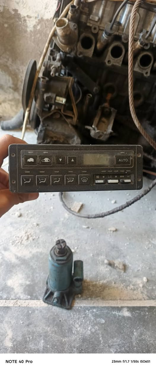 ادوات بروكهم محرك كفاله وكير عادي مكفول كمبريسر شاشه تبريد شغاله كشنات كهربائي كله شغال , ***********

