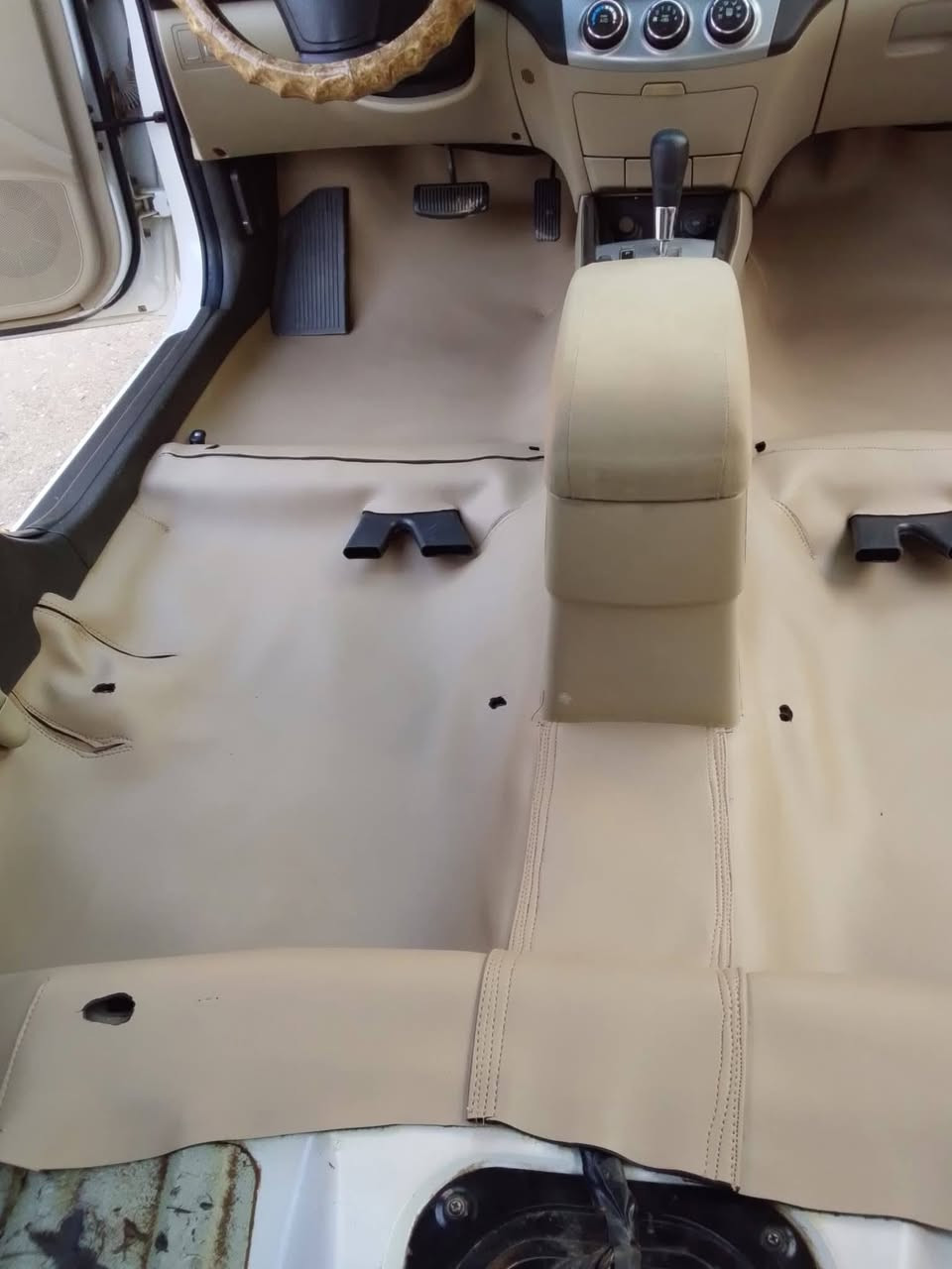 ابو رســــــول 
دوشمة أرضية جلد درجة أولى 
بسعر مناسب الجميع أنوع السيارات الصالون بسعر 50 مع الصندوك 60
العنوان العزيزية الشباب مقابيل العماره السفينه 
الاستفسار اتصل على الرقم ***********
خادمكم أبو رسول
دوشمة التساهل
