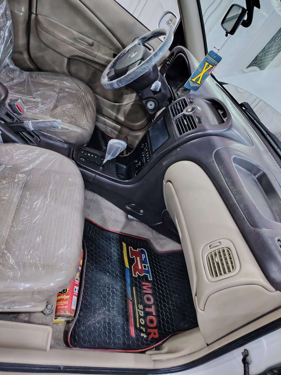 سلام عليكم نيسان صني 2008 السياره جاهزه من كلشي شرط تراي زيرو ماشيه 230 الف السياره كفاله حتى الدعاميات ماعدا بارد شبر واتلاث رصعات فقط رقم بغداد جديد سنويه جديده مكاني نجف سعر 105 بيها مجال الشراي يتصل ***********
