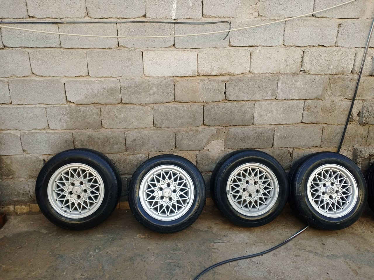 ياالله مرخصت الادمن المحترم عندي تخم تاير تخم ويل كب أوبل اوميكه البيع المكان بغداد  جسر اديالئ الكرغوليه رقم الهاتف *********** سعر 200 الف
