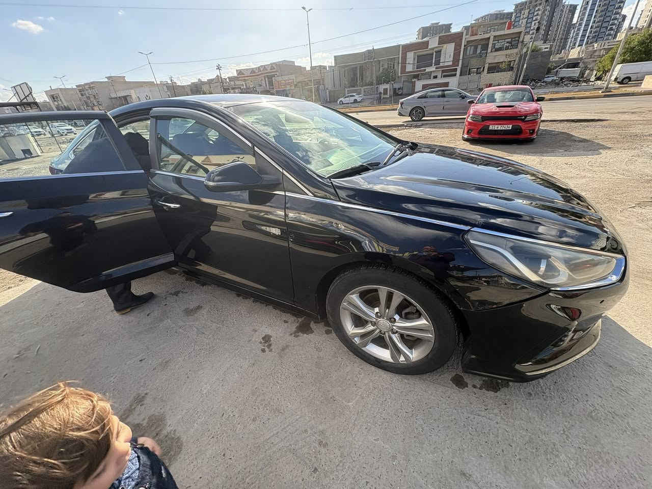 "مراوس بفورد سكيب هايبرد"
هونداي سوناتا 2018
مواصفاتها
بصمة تشغيل
دخول ذكي
تحكمات ستيرن
كشن كهرباء
تدفئة كشنات
كاميرا خلفية
نقاط عمياء
حساسات خلفي
السيارة زارع الها عدسات LED وبعدهن داخل الضمان يعني دبل عالي
وارد امريكي
بدون شاصي ولا لغد
ضررها جاملغ وبنيد
 ايرباك فقط ستيرن
وبيها طخه بالباب الخلف السايق ما مصلحها موضحة بالصور وبيها بارد بالصندوق 
صور الحادث بالمنشور ورقم الشاصي هم موجود 
رقم سليمانية
بإسمي وشرط التحويل شوكت متحب
ماشية 83 ميل
هذا رقم الشاصي

5NPE34AF9JH632345

مكان السيارة بغداد


**إذا كنت صاحب هذا الإعلان وتريد حذفه لأي سبب، رجاءا أرسل رسالة إلى الدعم الفني**