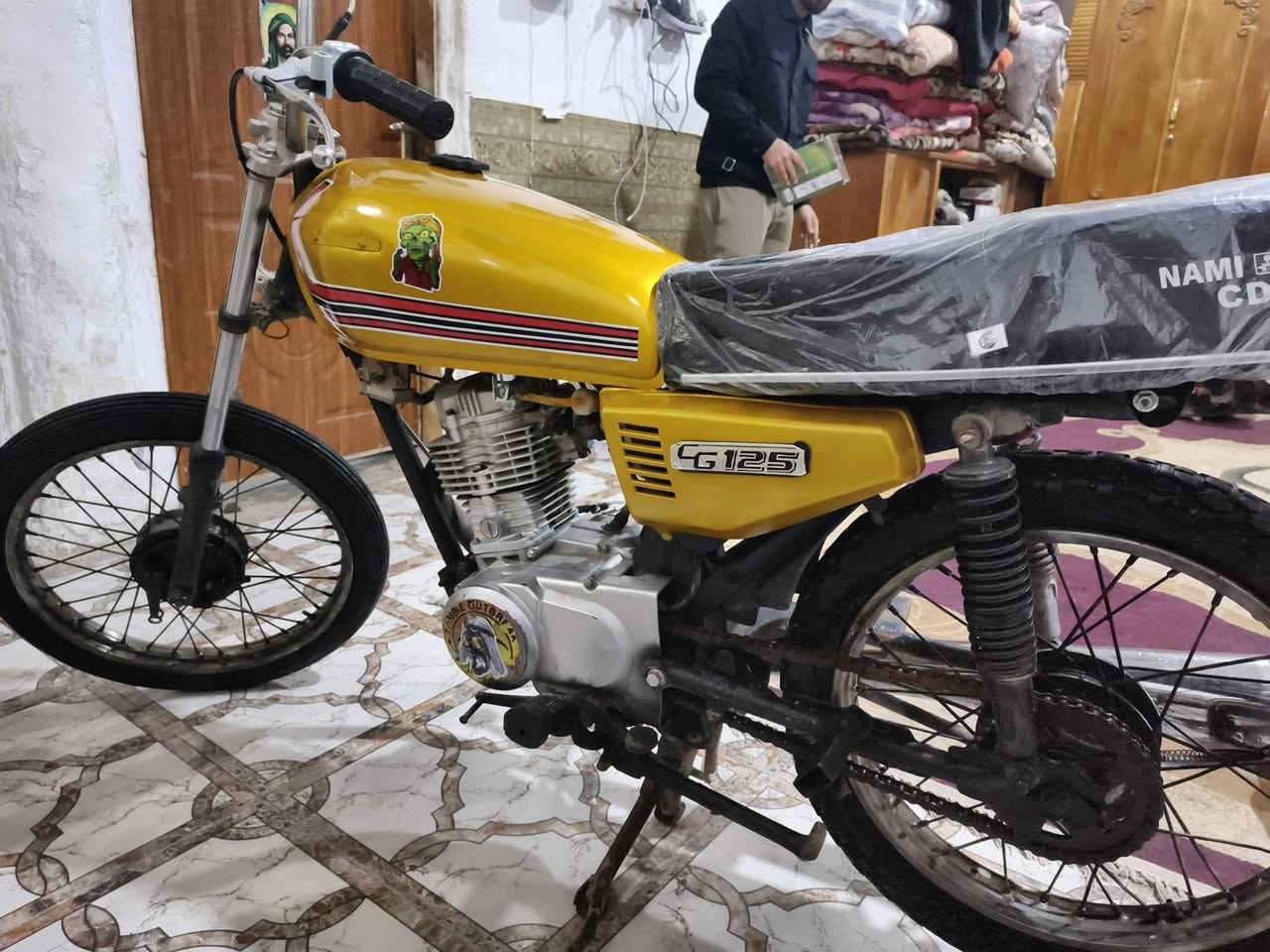 السلام عليكم دراجه للبيع سعر 350 بيها مجال***********
