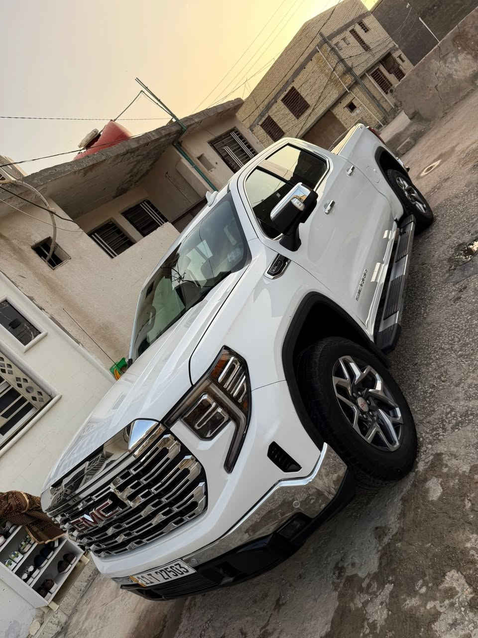 جمسي سيره
موديل 2024
مواصفات SLT
دبل اكسل + خفيف و ثقيل
محرك ٥٣٠٠
لايت و بك لايت فول لد
كشنات تدفئه تبريد و خزن
ستيرن هيتر
كير طرح
شاشه و عداد ديجيتال
رادار امامي و رادار مسار
صندوق قطعتين
يدات بصمه
5 كامرات
سياره ماشيه 20زيرو
 فول موصفات ماعده فتحه  
ايدات و مرايات كله كروم  مكان سياره كربلاء رقم بغداد شهداء
***********
واتساب موجود

