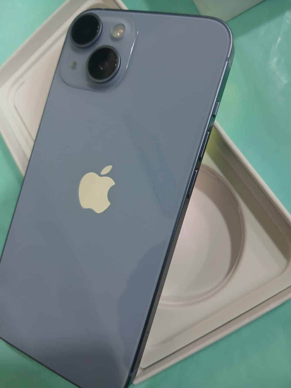 🔥 iPhone 14 (نموذج M) 🔥

جهاز نظيف جداً ✨ استعمال شخصي مرتب
ما بي أي مشاكل ولا صيانة سابقه
128GB 📱
بطارية 87% 🔋 أداء ثابت وممتاز
تك سيم + eSIM
Face ID شغال 100%
وياه الكارتون 📦

💸 السعر 570 💸
(قابل للتفاوض👍🏾)

⚡ الجهاز مناسب للاستخدام
نظافة + سعر = فرصة ما تتكرر 😈

📲 تواصل واتساب: ***********
