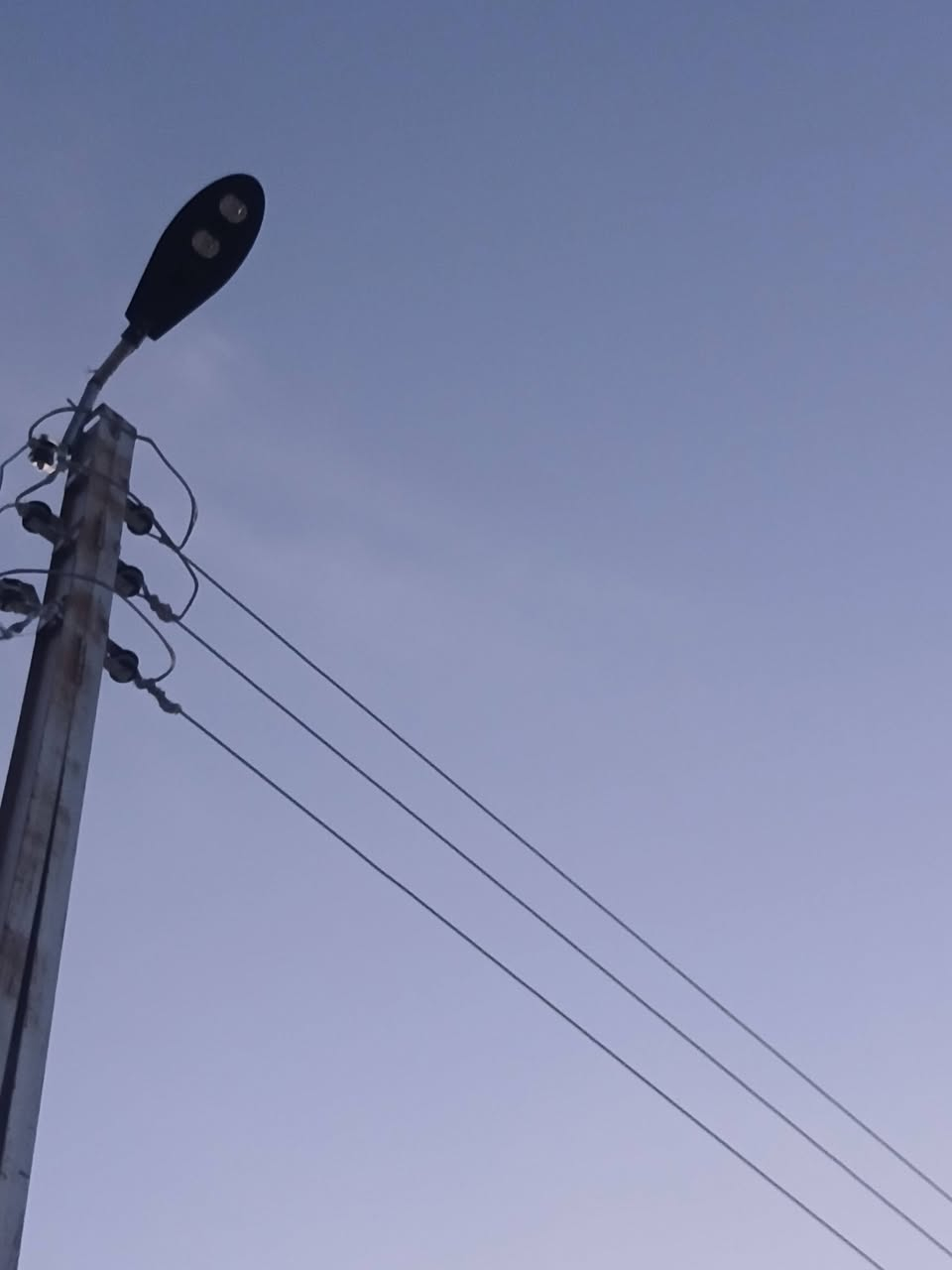 🛑 بـ6  ملايين بس ال 200 م..عرض لمدة يومين !!
حلم  السكن صار حقيقة! 🏡✨
​تعبت من الإيجار وتريد مكان تضمن بيه مستقبلك ومستقبل عائلتك؟ مجمع بيتي  السكني في الديوانية يقدملك أقوى عرض استثماري وسكني!
​📍 الموقع: الديوانية  . السنيه قرب الاقواس مقابيل البانزين خانه (
​🌟 ليش مجمع بيتي  هو خيارك الأفضل؟
​المساحة اللي تطلبها موجودة: (100م - 200م - 300م - 1000م).
​سعر الـ 200 متر: 6 ملايين دينار فقط!
​طريقة الدفع بكيفك: نقدي، أقساط مريحة، أو نظام دفعات يناسب ميزانيتك.
​خدمات كاملة وجاهزة: (شوارع مبلطة عريضة 12 متر و ماء، كهرباء، إنارة، مدارس، وإنترنت كيبل ضوئي سريع).
للاستفسار الاتصال ***********
