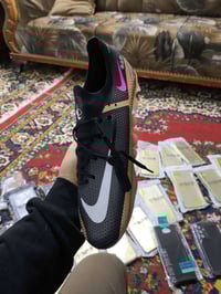 قياس ٤٤ • ملابس • متوفر