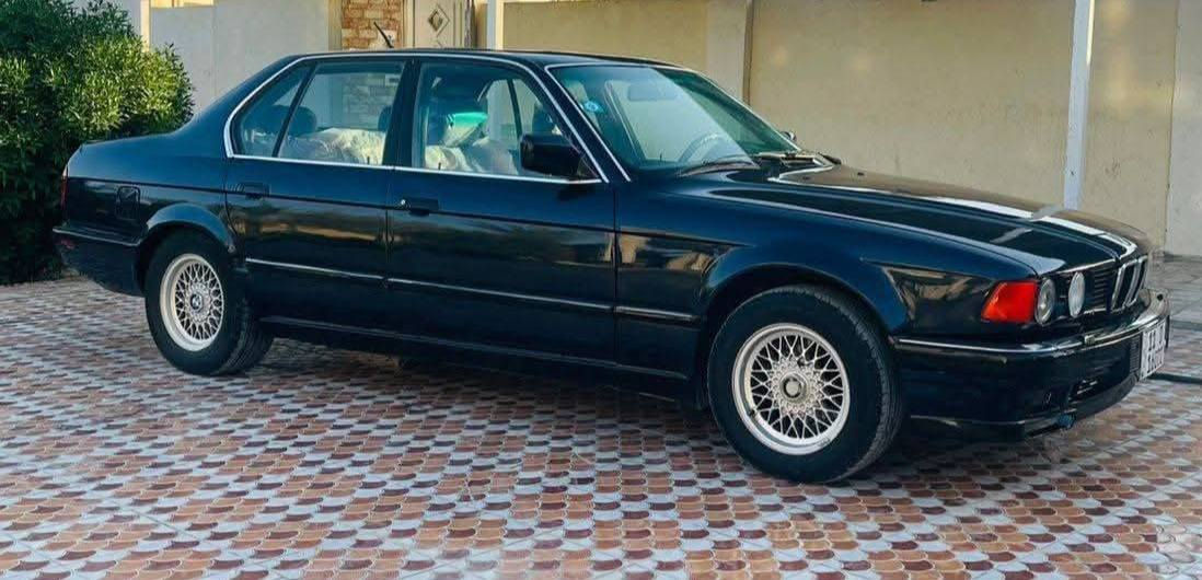 بيم موديل 1992 جاهز مكينه كير مكفول تبريد شغل تخم تاير جديد حداديه جاهزة بيع السعر 34$ ترهم مروس  الاتصال ***********
