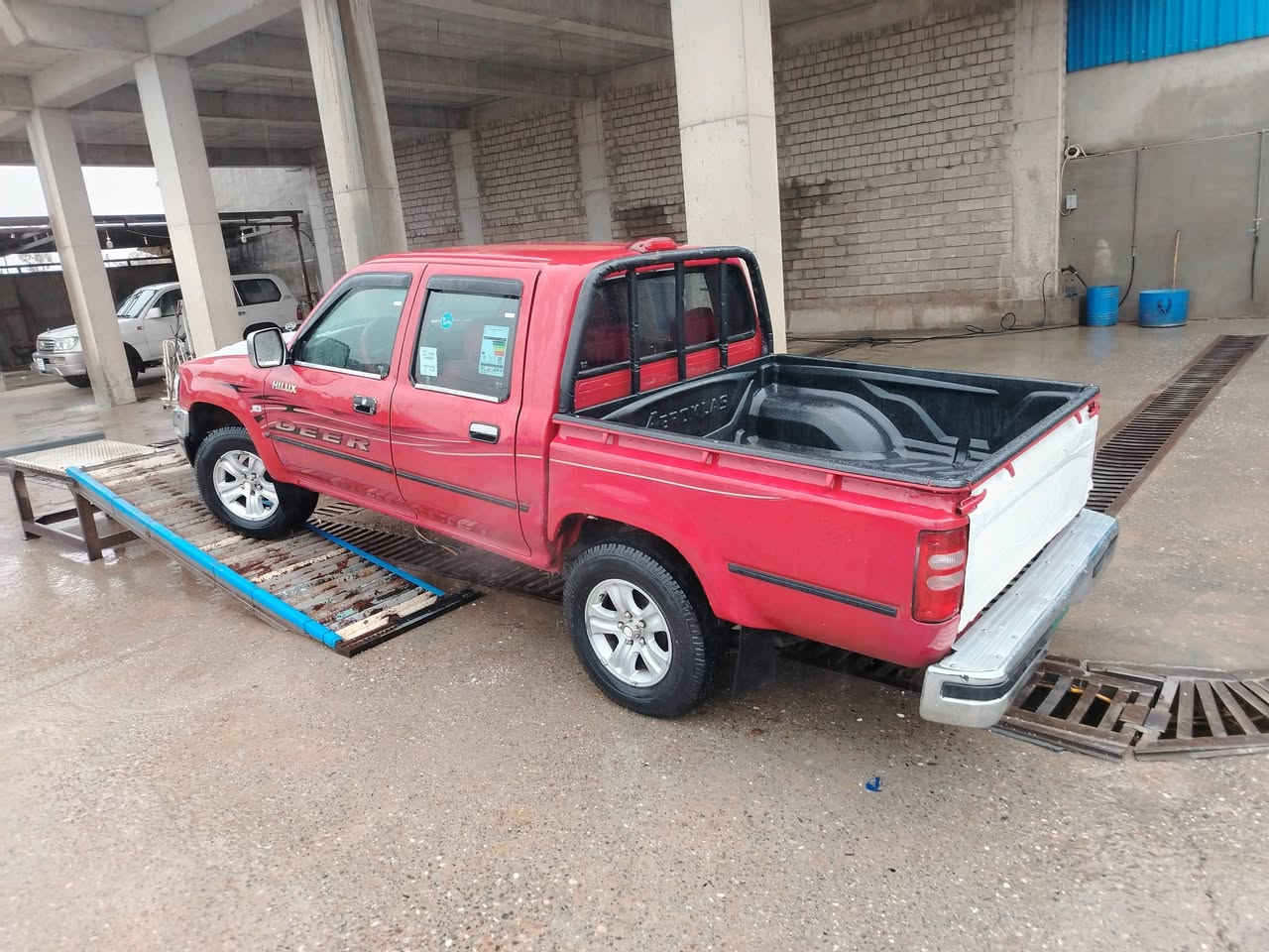 *********** /*********** بيكاب ده بل دير موديل 2006ئارم بلاستيك هه ولير به شه رت ارم اوليات كيشه مه دني به شه رته سبوغ بيلادي خويه تي يه يه ك بارجه به له يك سبوغ هيه ده عم ليدراو ي نيه خايس و رزيو ي نيه جوار تا يه نوى له زيره بيلاديه بو به ستراوه مه كينه به خاخ جام كاره بأي تاقم لايت وبه گلايت هردوو دعامي نوى بو به ستراوه هيج مه سروفيك نيه مال دوسته گيرو مه كينه ئه كسل ته بريد توندو تولى به شه رته
