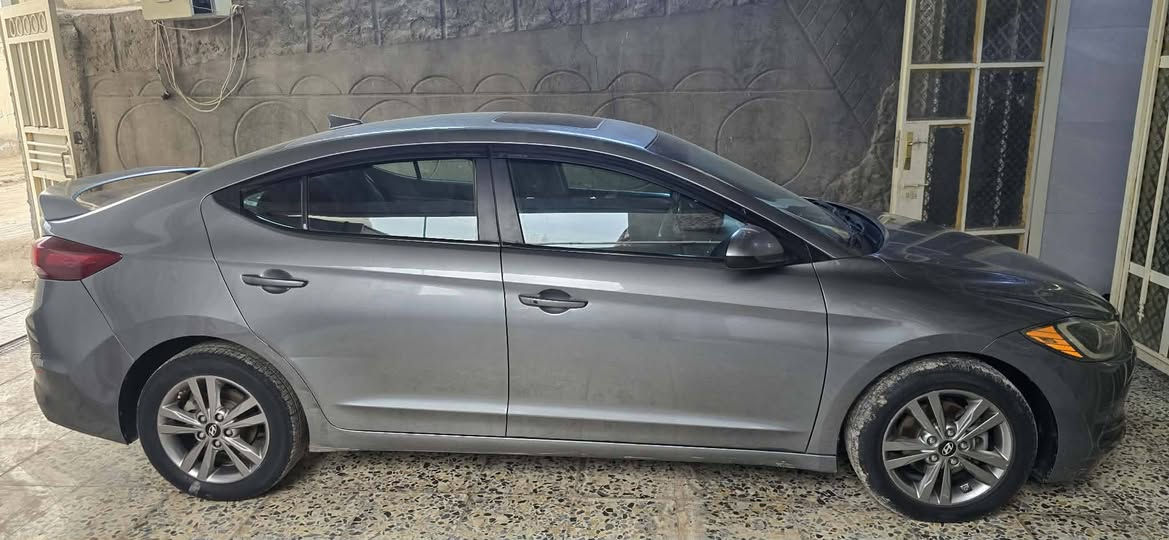 سياره النترا للبيع موديل 2017وارد امريكي محرك دوش الفين فتحه سقف فول بصمه رادارات كراسي كهرباء تخم تاير جديد لتواصل على رقم ***********
