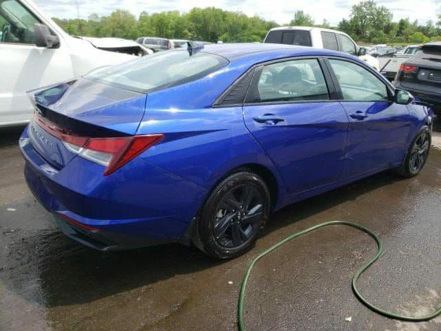 سلام عليكم النترا وراد امريكي بدون رقم مديل2023 سياره جاهزه من كلشي مابيه نقص وسياره جديده مكا موضح بصوره حادث داخل المنشور :مكان السياره الشعب 

0770 016 5551
