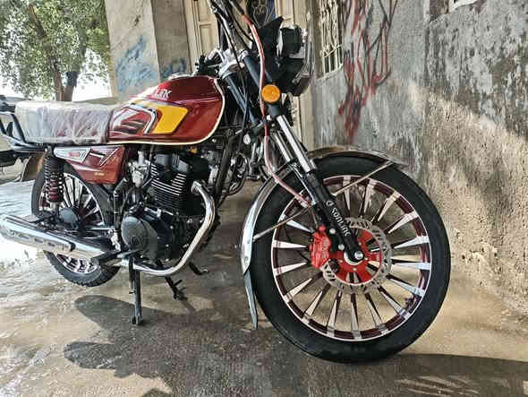 السلام عليكم
سولنك 25
ماشي الف و600بصمات اوراق 
مراوس او بيع 
مكاني القائم حصيبه 
رقمي ***********
