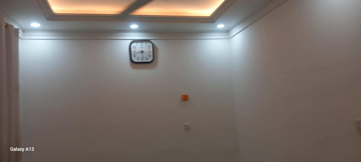 دار للبيع زراعي مساحه 100متر خلف الملعب بتا طابوك عكاده بتا حديد غرفاين هول براتي نطبخ ***********
