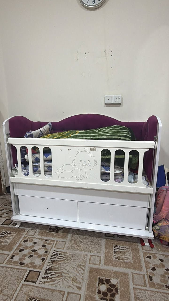 غراض بيت للبيع غرفه نوم نظيفه بدون صوميه فقط مندر جربايه 
وجرابي اطفال


**إذا كنت صاحب هذا الإعلان وتريد حذفه لأي سبب، رجاءا أرسل رسالة إلى الدعم الفني**