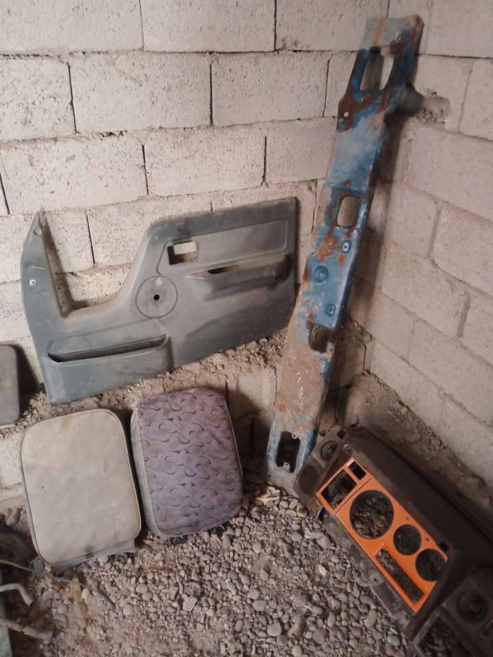 سلام عليكم غراض تيوته للبيع كلشي جديد حته ضفيره ويلسباين سعر الوحده ٢٥ مكاني بغداد الامين  ***********
