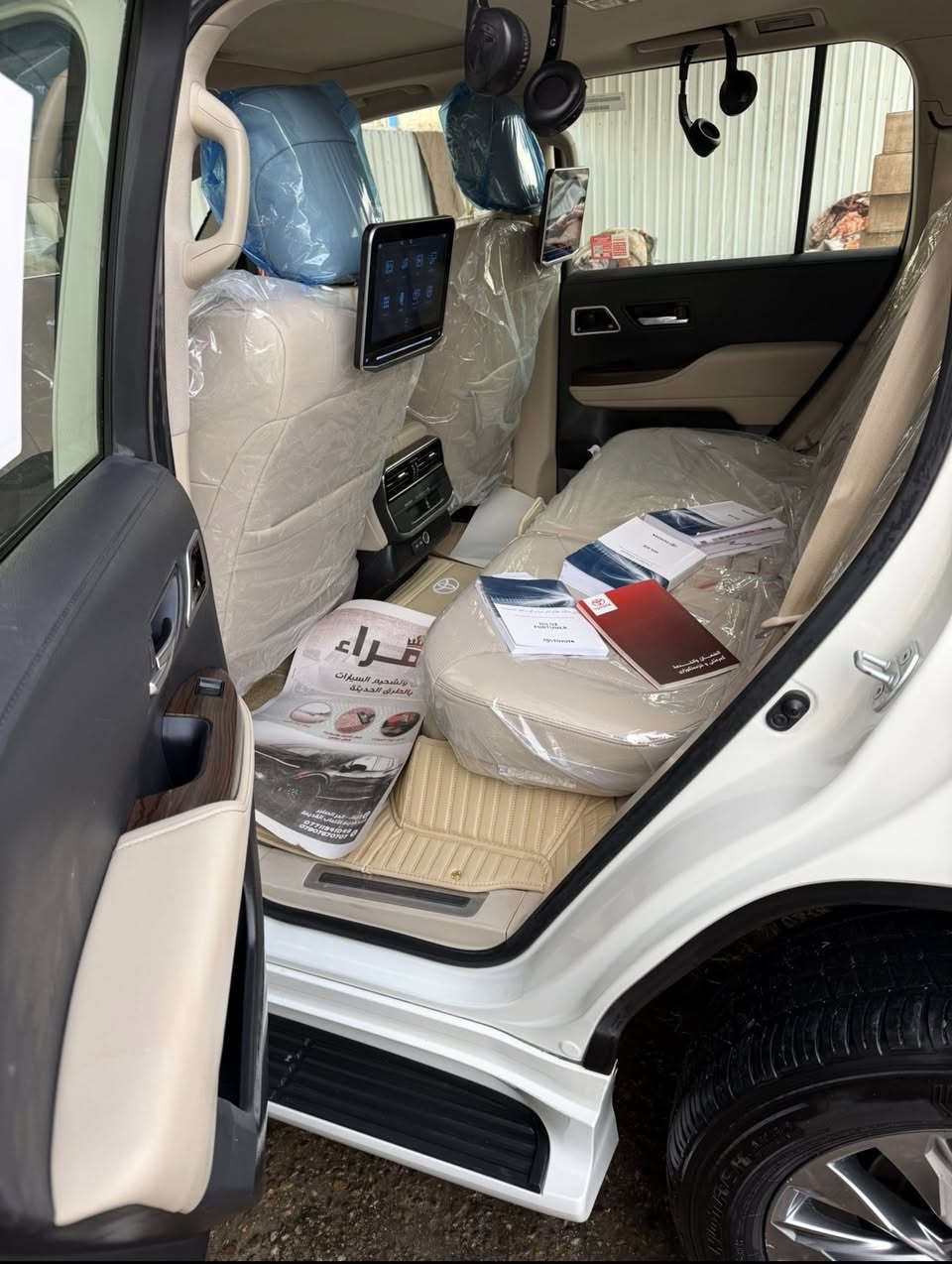 لاندكروز 2023 توين تيربو ساز لمتدد ماشيه 27 الف شاشه فيكس سماعات جيبيال باب اول رقم اربيل تحويل وكاله سياره وضع شركه سعر 670 ورقه سياره كفاله تبديل صبغ عده مكان بارد قليل مكان كربلاء مامتواجد علفيس *********** رجاء الشراي يخابر
