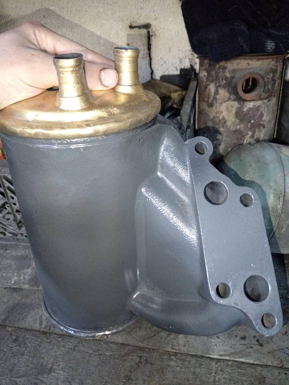 خدمات عدي لتصليح وتشيش البرادات والراديترات بانسب الاسعار نشتغل كافه المحافضات العنوان موصل الايسر كوكجلي مجمع حي القيوم للتواصل ***********
