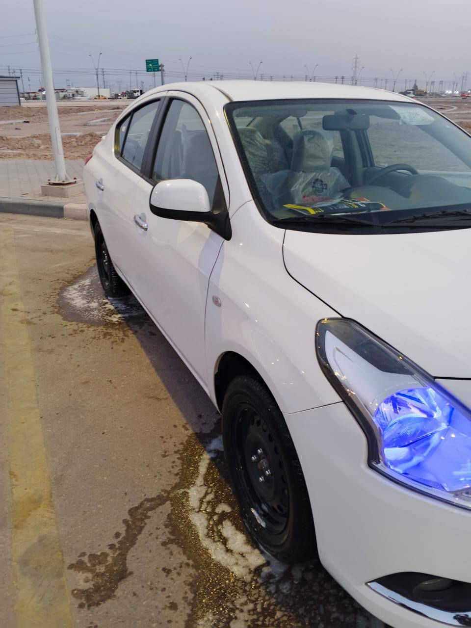 سلام وعليكم نيسان سني موديل 24 ماشيه 22 الف سياره هندي أبو البليته بيهه صدعه بجنطه السعر 126 وبيهه مجال  ***********
