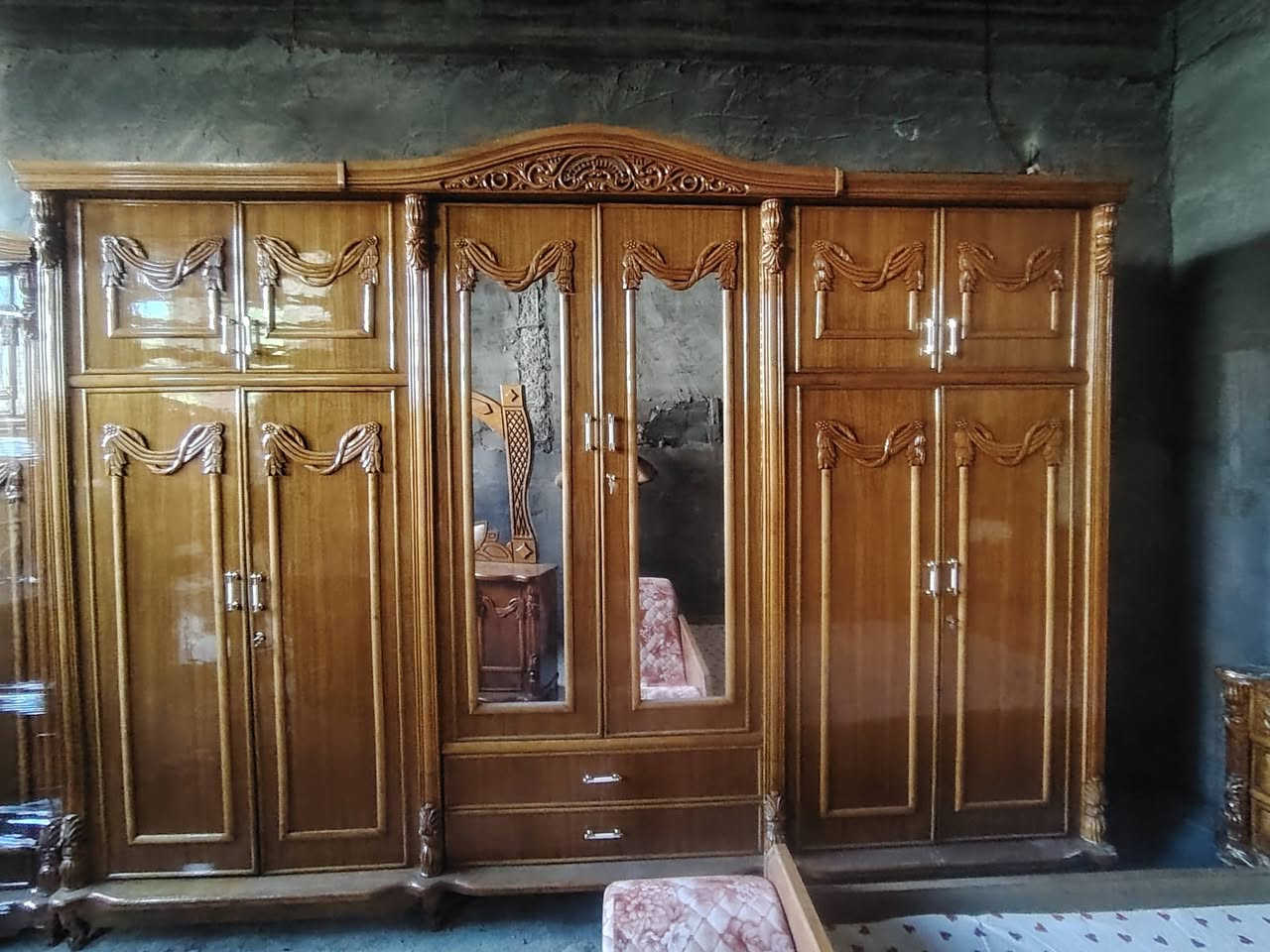 غرفه مستعمله ام السته طابقين شغال تزكام دخل وخارج صاج خمسه ملم كله زان سته قطع الغرفة المكان بابل قضاء القاسم السعر مليون 200 وبيه مجال الرقم ***********
