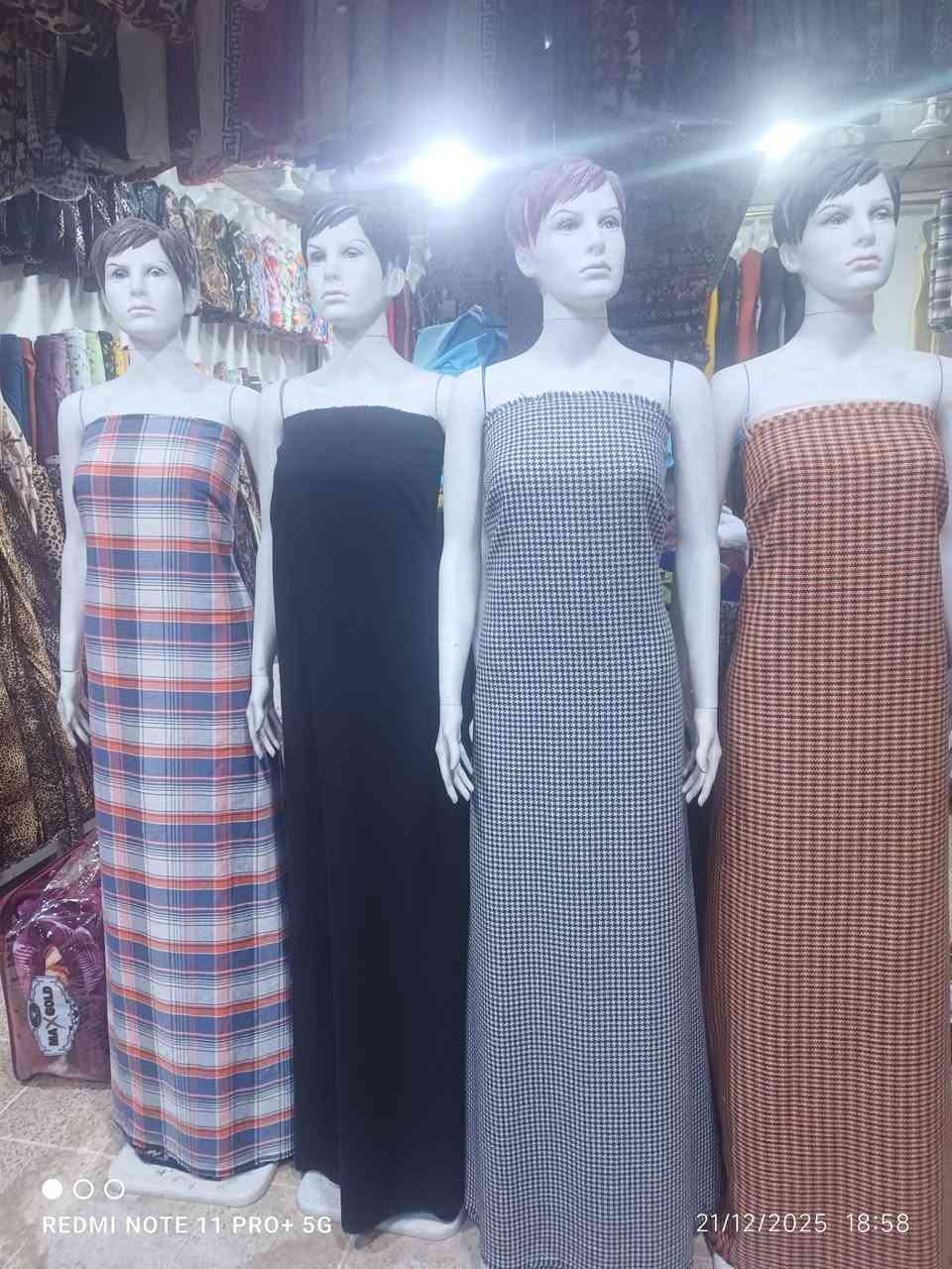 تنزيلات تنزيلات 
وصلني جديد قماش صوف موهير
المتر 3 الاف يستخدم للفساتين والقمصان و........ 
البيع جمله ومفرد 
  تابع الصفحه ليصلك كل جديد 
  عنوان كركوك حي الواسطي عل سايدين النجده مقابيل صيدلية الفجر
بجوار لحم بعجين نونه
 للحجز  ماسنجر او واتساب ***********
رابط البيج الخاص
https://www.facebook.com/profile.php?id=61556801904013&mibextid=ZbWKwL
