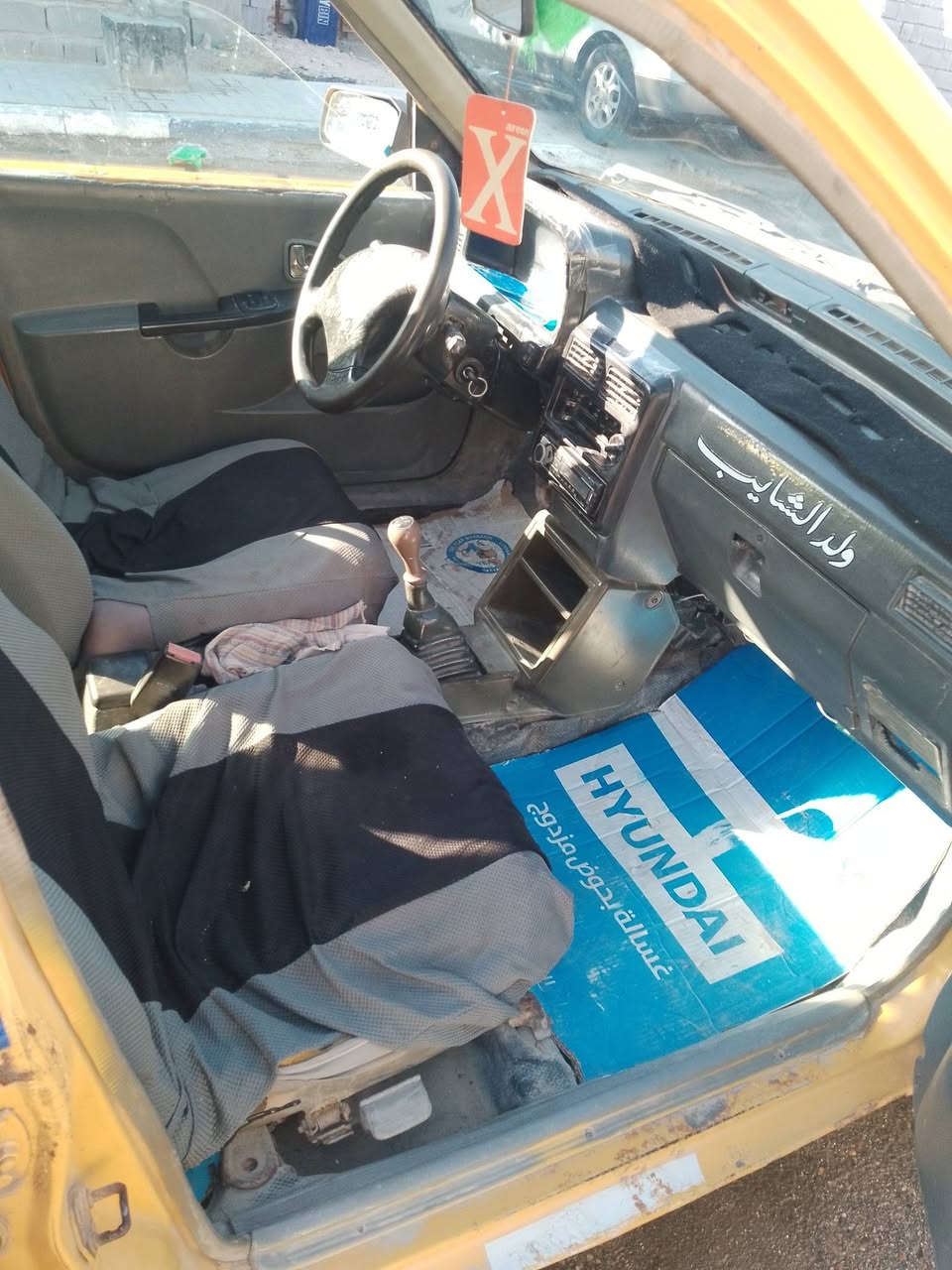 السلام عليكم ..سايبه موديل 9رقم بصره أ سنويه منتهيه//راعيهه ماندله//كيرومحرك جاهزات بيهه نسمه قليله // حداده نضيفه /كهربائيات كلهه شغاله// السعر 11 /وبيهه مجال //ترهم مراوس بسمند او بيجو /بصره الزبير /***********
