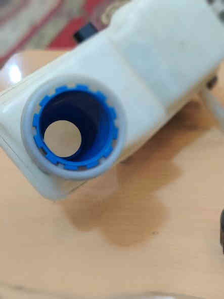 السلام عليكم 
عنبار بريك جديد اصلي شركة البلادي جيلي موديل 16 السعر 30 للتواصل على الرقم 
***********
