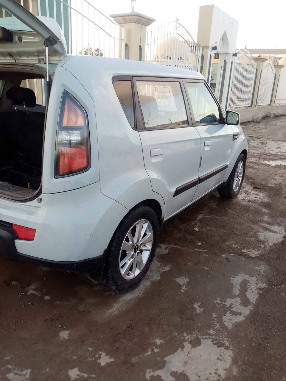 السلام عليكم ورحمة الله وبركاته كيا صول موديل 2010 أمريكي رقم دهوك سنويه لل 2027 المكان حي العربي السعر ٩٠ بيها مجال رقم الهاتف *********** او. *********** موصل, نينوى
