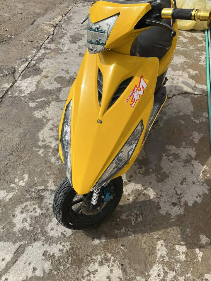 سلام عليكم ماكس مضلع للبيع دراجه مدامكم كهربائيات كله شغاله عندو كله شغال سعر٤00الف ***********
