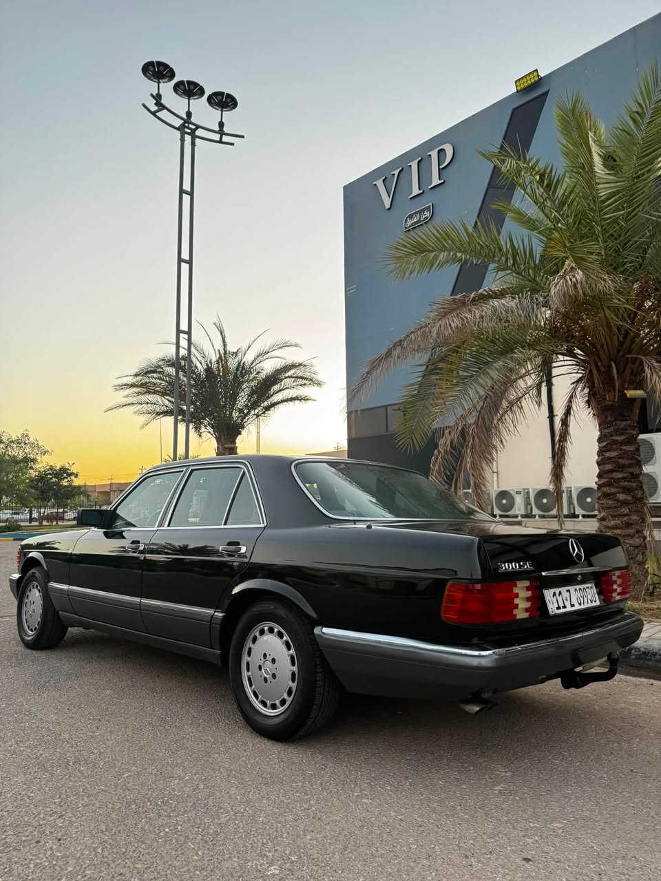 فقط للبيع.💪W126🧿300se 🇩🇪 وارد خليجي  أصل 🔥💥🔥
اللّهــمـ صـــــل علــى محـمــــد💎
                                  
فخامه للبيع  واحد من أجدد رئاسي 
في العراق تحفه بمعني كلمه
حجم (300se) فول مواصفات باب  قصير بلادي لون  أسود  وارد خليجي  موديل1990 بلادي رقم بغداد انگليزي.
1-كروز سرعة.
2-دبل هورن دبل فیتبمب. 
3-أريل كهرباء. 
4-سلايت طكتين .
5-برده كهرباء.
6-كشنات كهرباء .
7-دركة ستيرن أرباك و كهرباء. 
8-جام بيبان 4كهرباء .
9-غرفة مخمل رصاصي  و صاجات مشطب بلاد.
10-فخامه ماشيه 150 الف 
حقيقي 🔥 بشرط.
بردات خلفية بلاد 

-اثنين سيوجات شركه ويا جلد سويج شركة بلادي
وأتساب او اتصال 
*********** مكاني نجف
