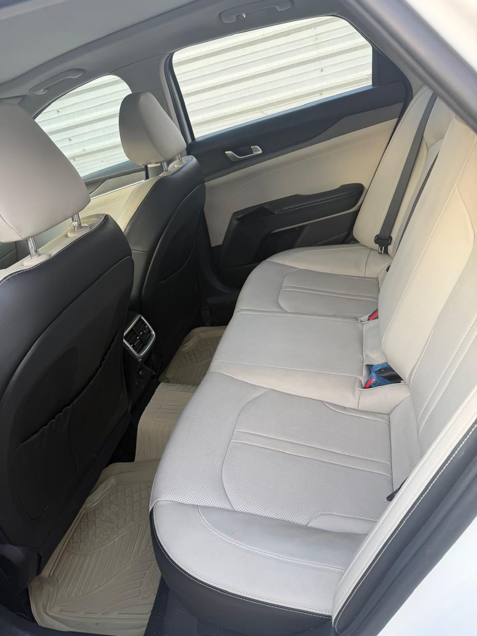 كي5خليجي ٢٠٢٣مكفوله من كلشي فولل  للخير محرك ٢٥٠٠كشنات حار بارد سعر 218 ماشيه ٤٠الف***********ترهم مراوس كورلا كروس
