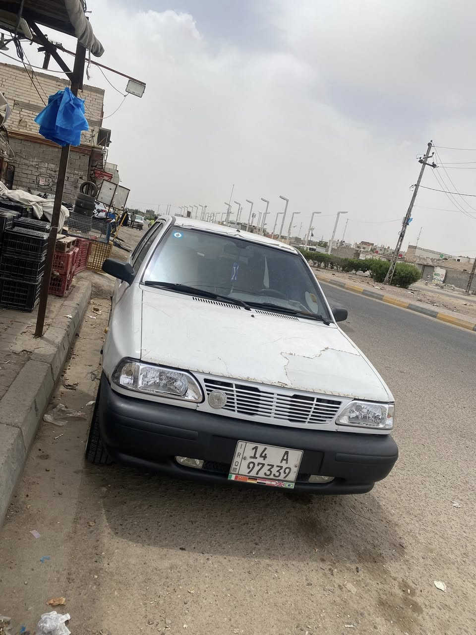 سلام عليكم سايبا مديل 17 مكينه وكير حلوات سياره بسمي  سنويه ال 2029 ما بيها شي هزه جديده شرط التحويل تخم خط ابيض جديد توه  شاده سياره كامله مكمله بس بيها المشط بي نضوح قليل مكاني بصره جمهوريه مقابيل دفاع المدني  ) سعر 38وبيها مجال بصيط هاذا رقمي موجود ***********
